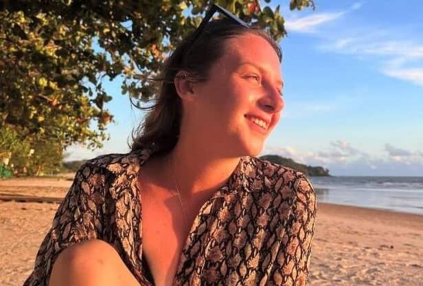 Anna was a pure ray of sunshine and loved travelling but was a Bo'ness girl through and through.