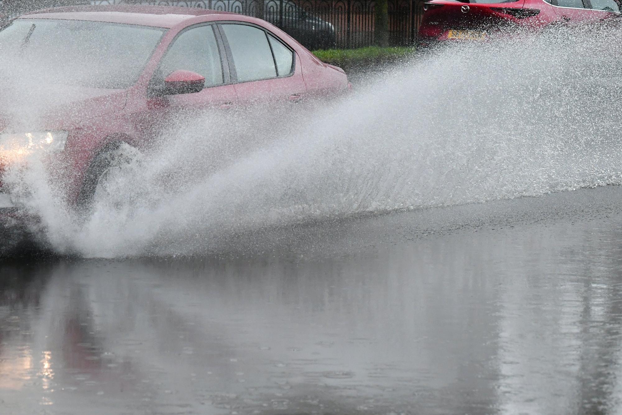 Flood warnings now in place for Grangemouth old town and elsewhere