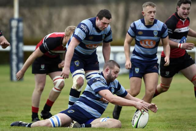 Stef Yarrow secures possession for Falkirk against Lasswade