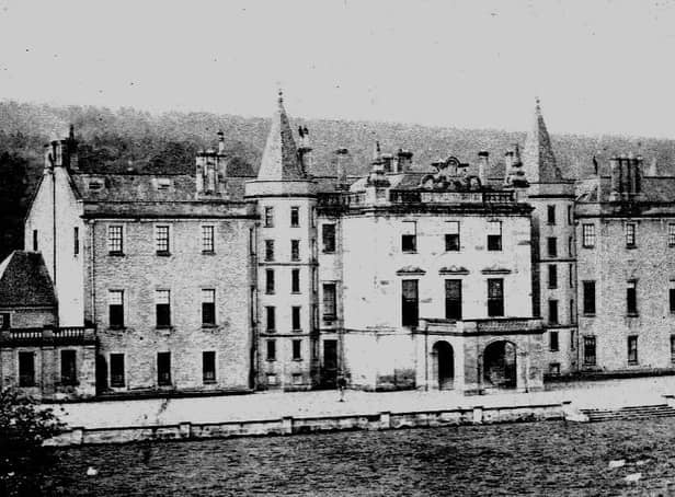 Callendar House as it was when the Livingstons left power.  This is the earliest known photograph taken in the 1850s.