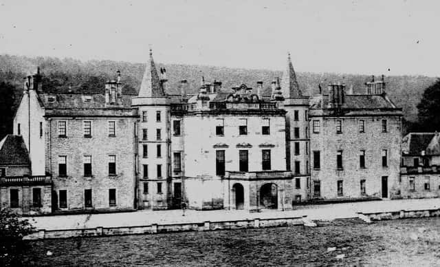 Callendar House as it was when the Livingstons left power.  This is the earliest known photograph taken in the 1850s.