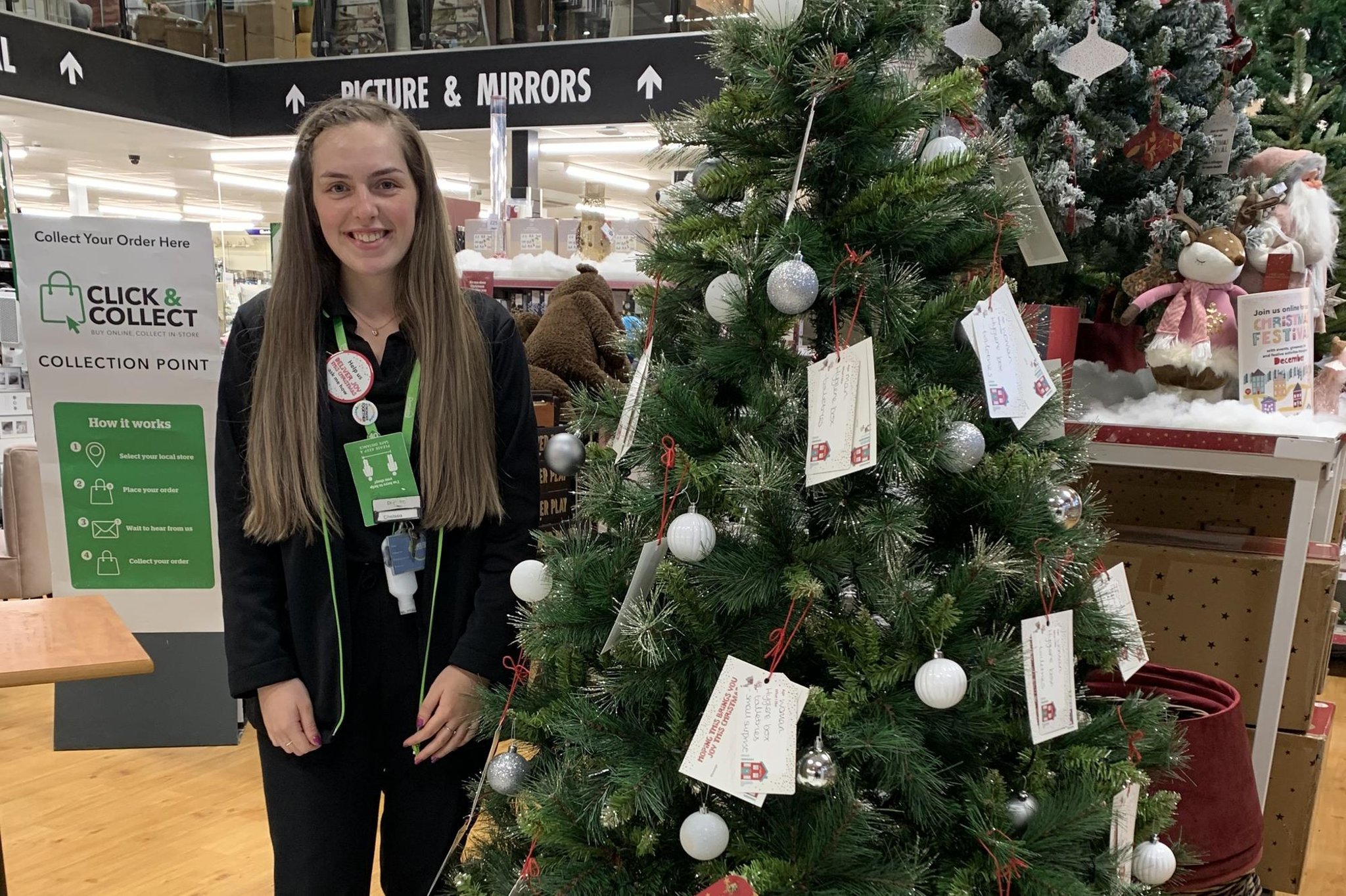 Hanford Christmas Tree Pickup 2022 Falkirk Store Delivers The Goods For The Less Fortunate | Falkirk Herald