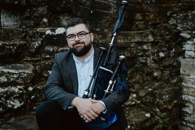 Linlithgow’s young piping sensation, award-winning Ross Miller, will star at next month’s mini–Folk Festival in the town.