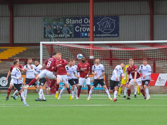Stenhousemuir drew 1-1 with Forfar Athletic on Saturday afternoon at Ochilview on League Two duty (Photo: Scott Louden)