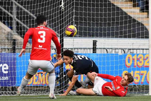 Blaine Rowe nearly grabbed a goal on his Falkirk debut minutes into the match
