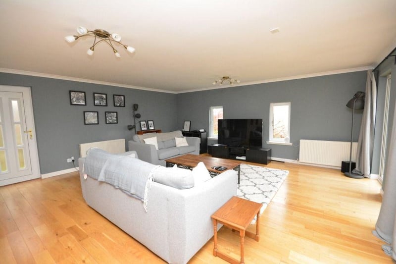 Sitting room.