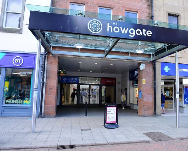 There are many deals and bargains to take advantage of over the first few days of 2024 in the Howgate Shopping Centre and various other shops in Falkirk town centre
(Picture: Michael Gillen, National World)