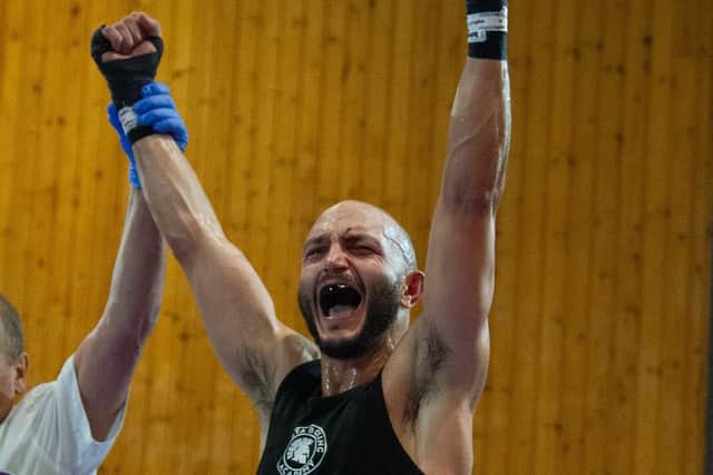 Fabrizio Di Battista winning the elite welterweight Caledonia title (Pics by Eindp Sports Photography)