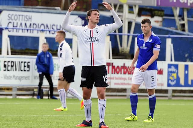 20-08-2016. Picture Michael Gillen. DUMFRIES. Palmerston Park. Queen of the South FC v Falkirk FC. SPFL Ladbrokes Championship. Header, Luca Gasparotto.