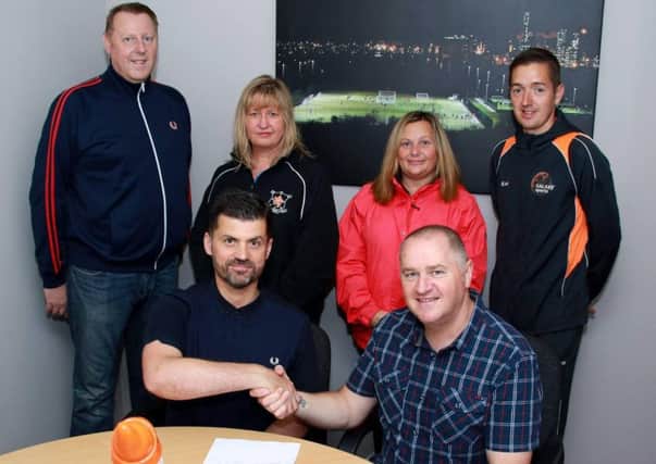 Syngenta Juveniles sign a deal with Little Kerse to be new club base in July 2017 with LK CEO Stephen Barr.