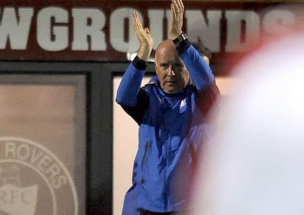 Peter Houston applauds the fans. All pics by Michael Gillen.