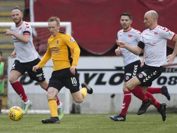 Innes Murray is staying at Stenhousemuir on loan from Hibernian
