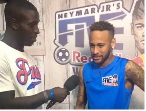 Olumide Durojaiye  interviews Neymar for SportBible