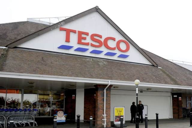 Tesco, Falkirk Retail Park: Christmas Eve - 6am-7pm / Christmas Day - CLOSED / Boxing Day - 9am-6pm / New Years Eve - 6am-7pm / New Years Day - 10am-6pm