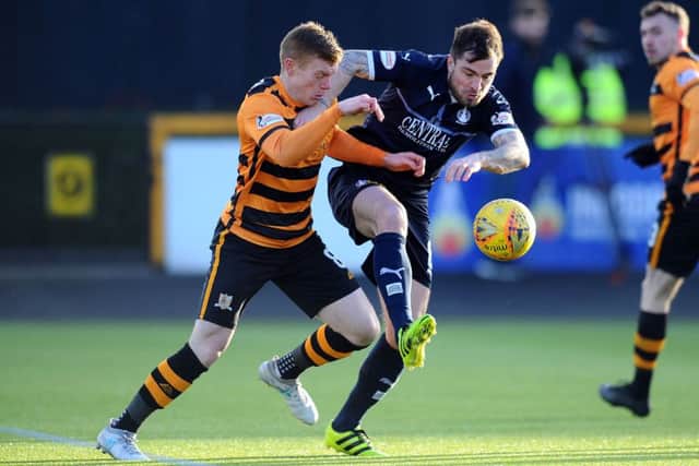 Paul paton battles with Jon Robertson on saturday. Picture Michael Gillen.