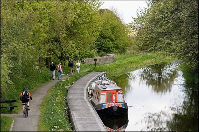 The trip will travel along the Union Canal ending at Linlithgow.