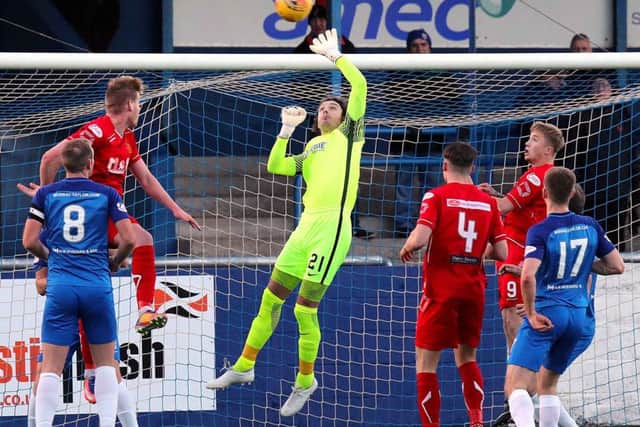 Stenny could not get past Montrose shotstopper Allan Fleming, seen here in previous action.