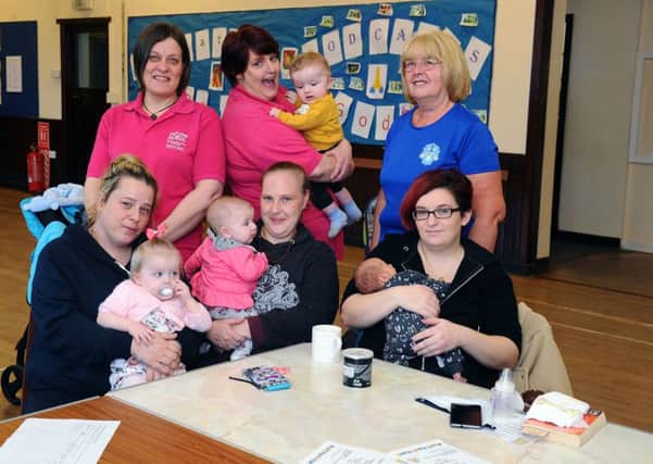 27-03-2019. Picture Michael Gillen. DENNY. Denny Old Parish Church Hall. Home Start new project aims to help prepare children for school. Also expansion of groups across Falkirk. Pictured sitting: Gemma Glen 32 with daughter Jamie-Leigh Randall 14 months; Donna Murray 33 with daughter Peyton Murray 5 months and Linda Smart 28 with daughter Kai Smart 3 weeks. Standing: Pamela McMillan, Home Start group worker; Carole Maxwell, family support worker with Sean Smith 7 months and Sheila Kerr, volunteer.