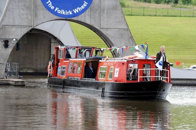 The Wooden Spoon is now offering trips between The Falkirk Wheel and the Kelpies