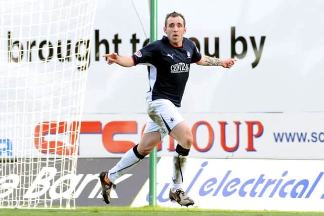 Mark Stewart - 15 goals