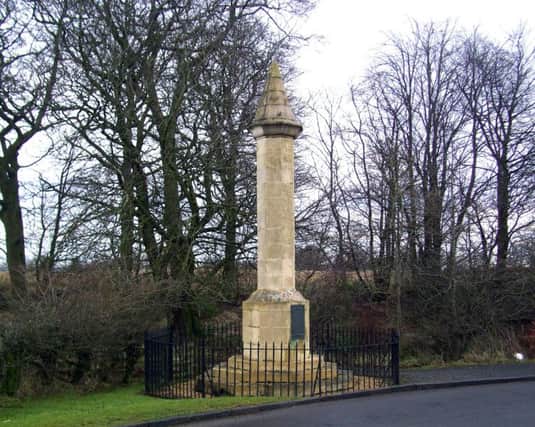 A monument to the Battle of Falkirk Muir sits in Bantaskine Park.