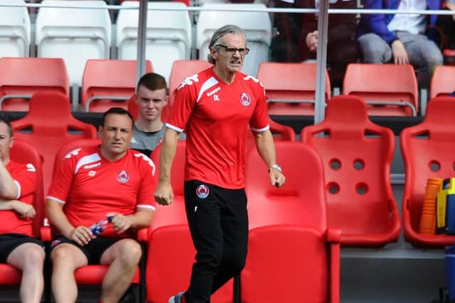 Clyde boss Danny Lennon shouts instructions