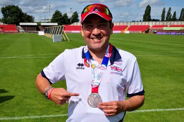 Martin Strang Archer bronze medal in archery pairs at World Transplant Games