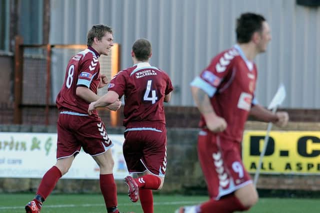 Scott Dalziel scores his second goal as basement boys Stenny end five-game losing streak after 4-2 win over Peterhead