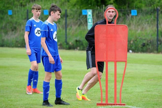 Kerr visited Graeme High's performance school programme as part of his coaching badges and gave masterclasses to pupils. Picture: Michael Gillen.