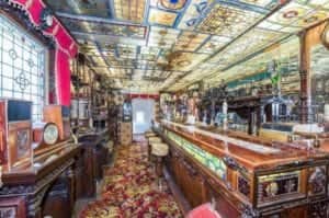 Victorian pub terrace interior - credit Rightmove and Purplebricks